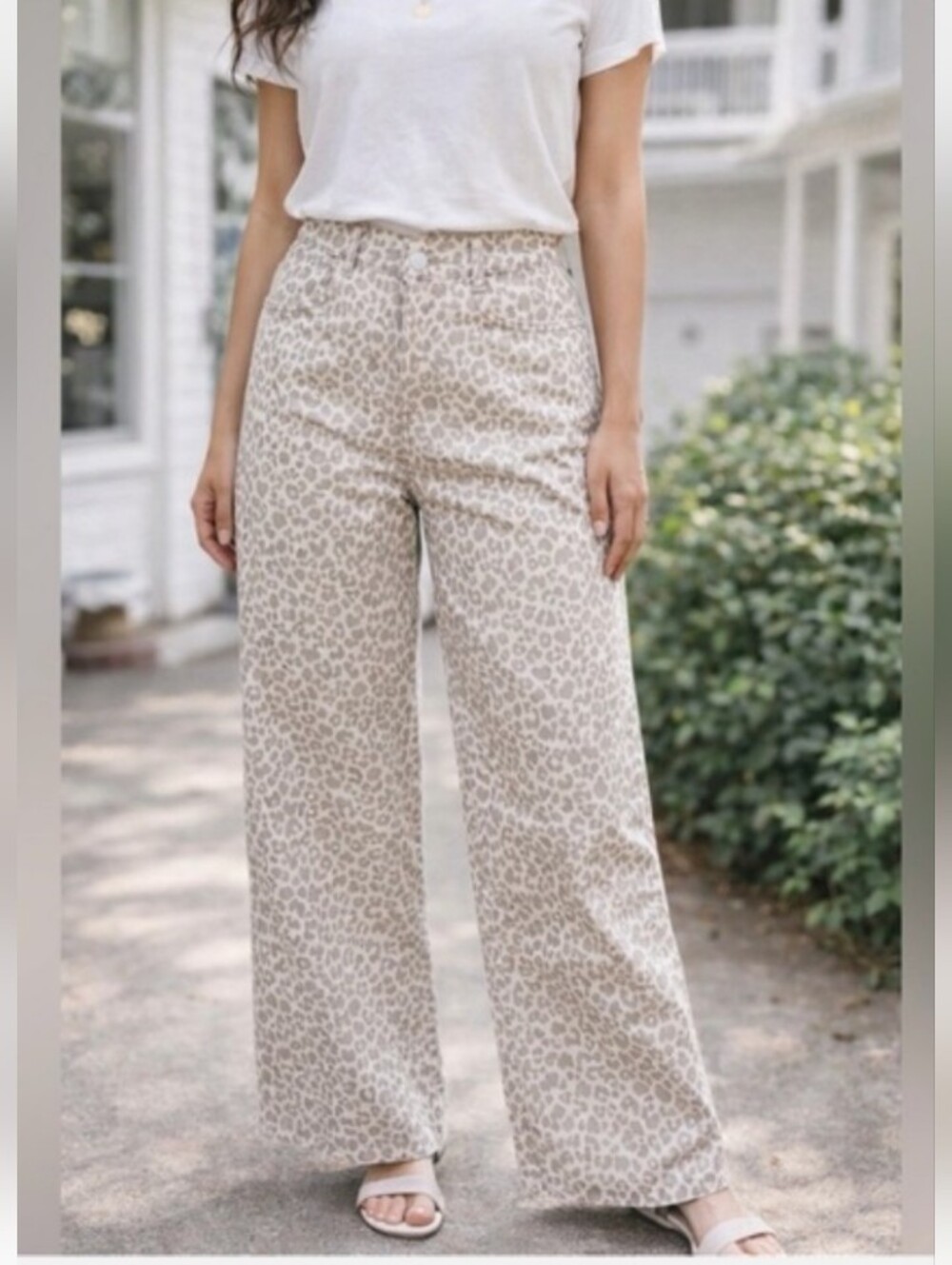 NWT Oneso Leopard Print Mid Rise Wide Leg Stretch Jeans
